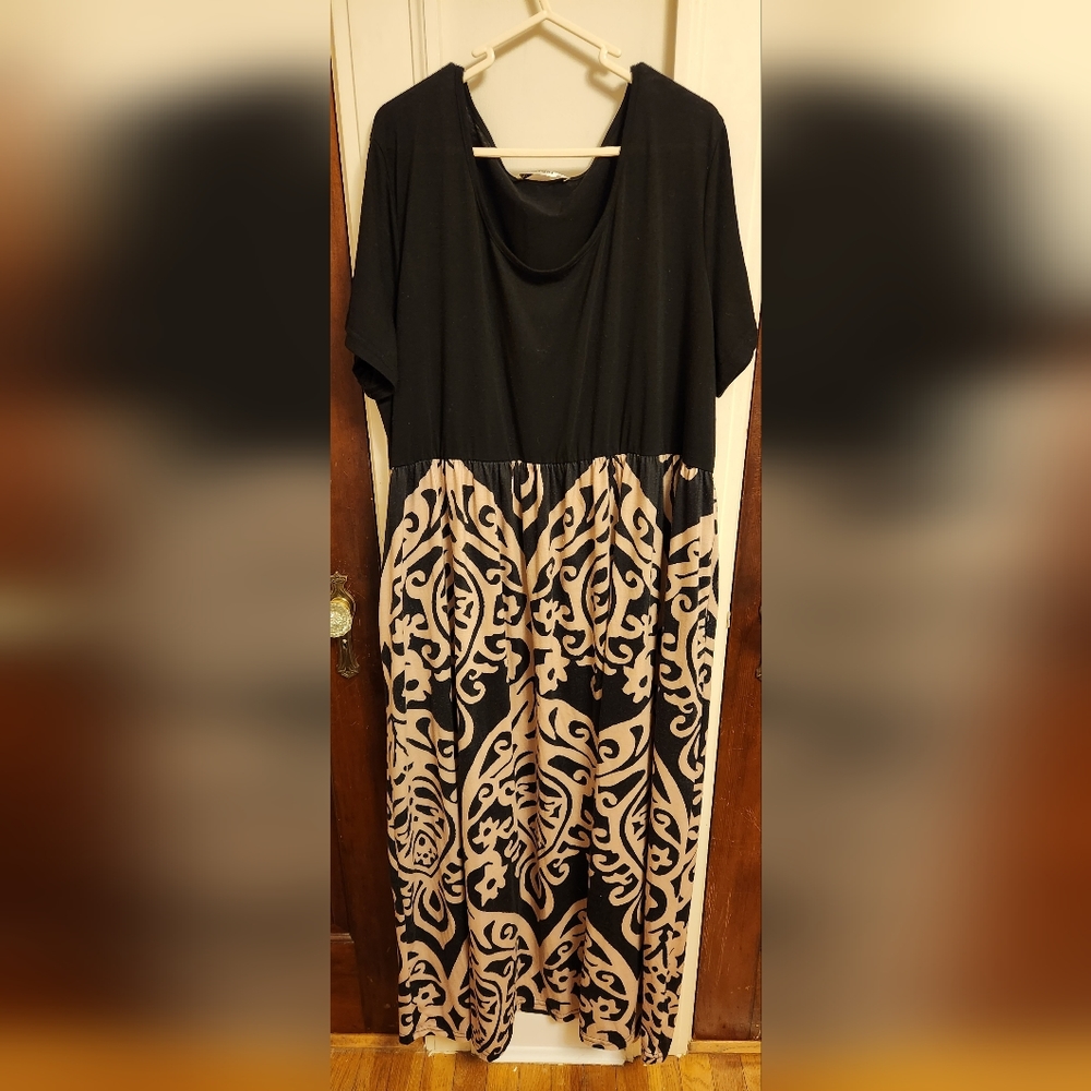 Black and Brown Maxi Dress with Pockets